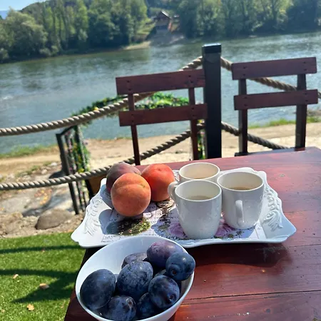 Apartamento Oaza Mira *